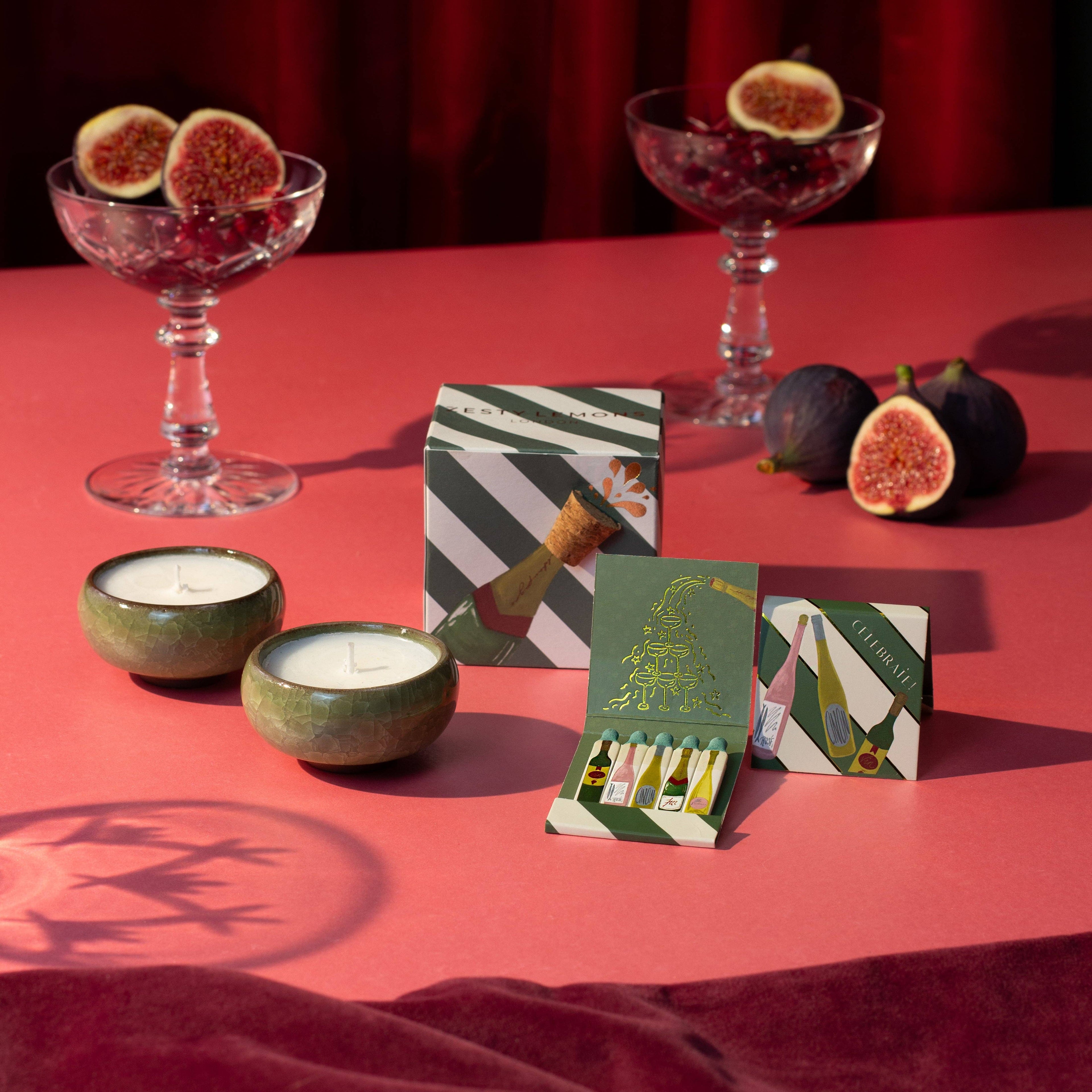 Zesty Lemons Celebrate Streichholzbriefchen