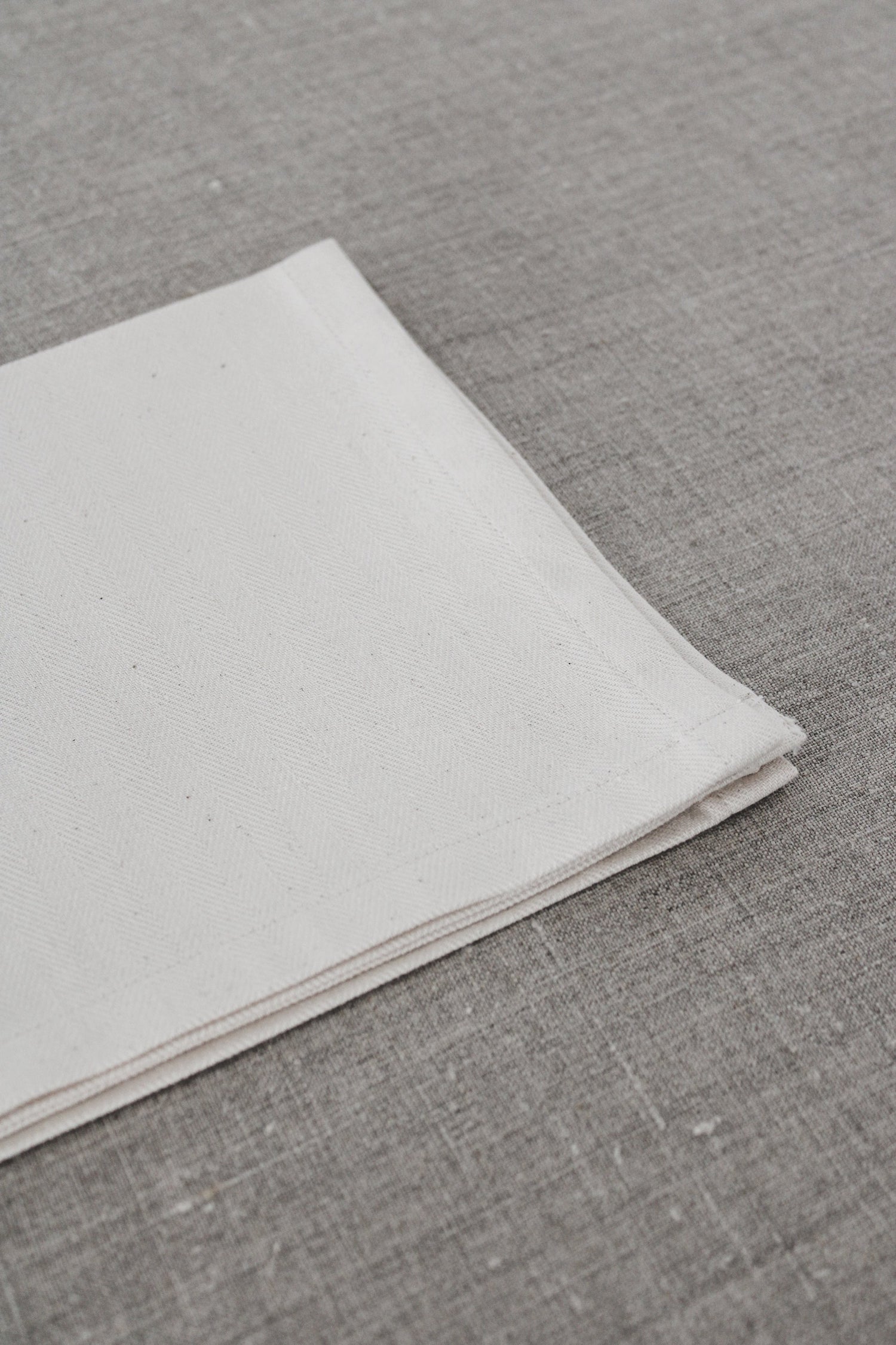 Tablecloths herringbone jacquard