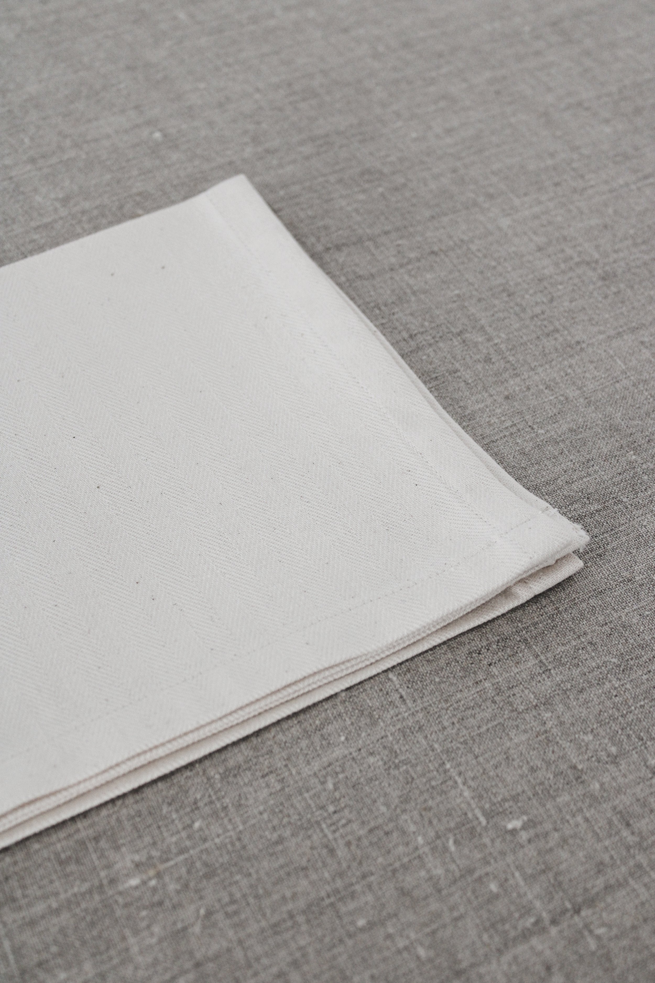 Tablecloths herringbone jacquard