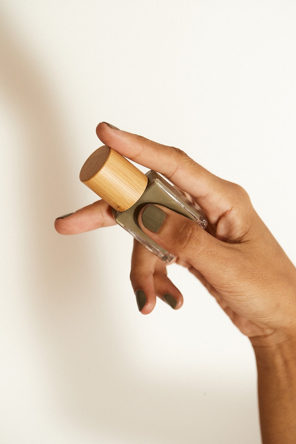 Licia Florio Nagellack Oliva