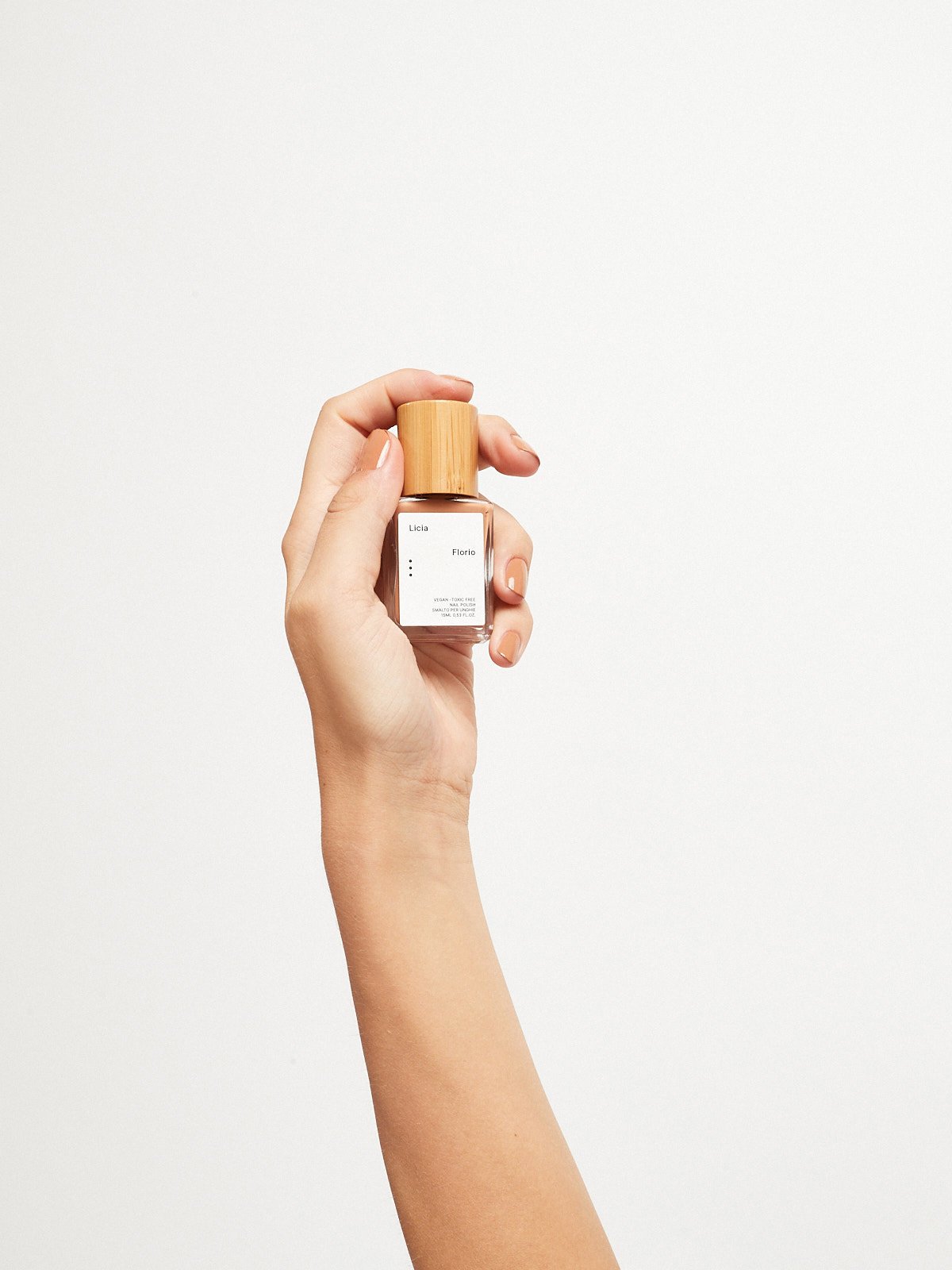 Licia Florio Nagellack Sesamo