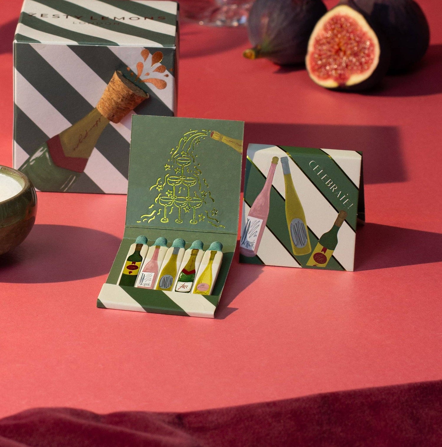 Zesty Lemons Celebrate Streichholzbriefchen