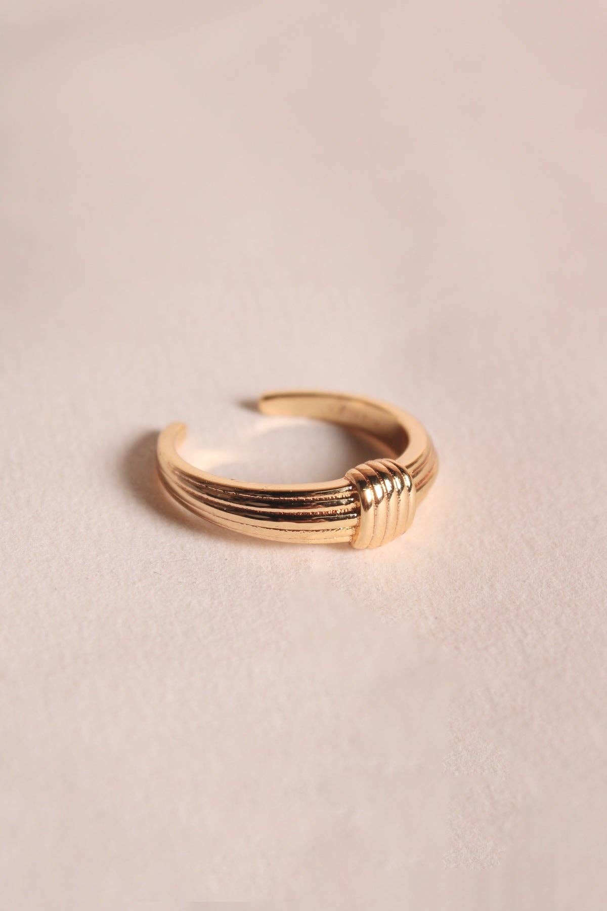 Waekura Eda Ring