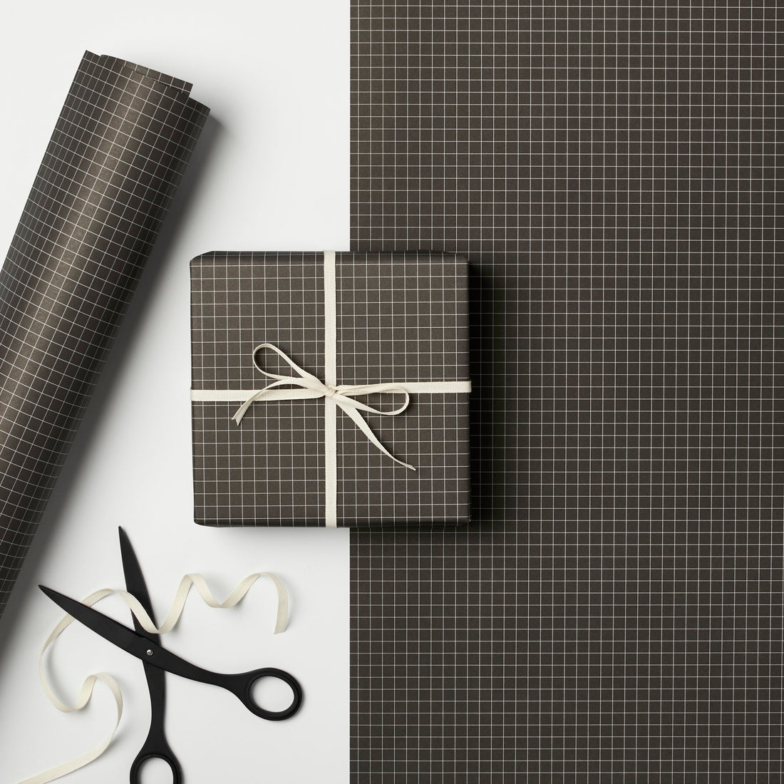 Wrapping paper grid