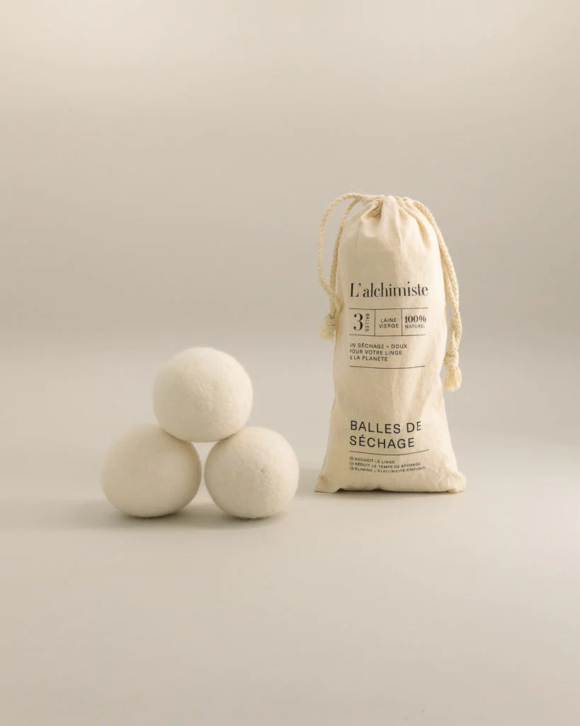 Drying balls made from virgin wool