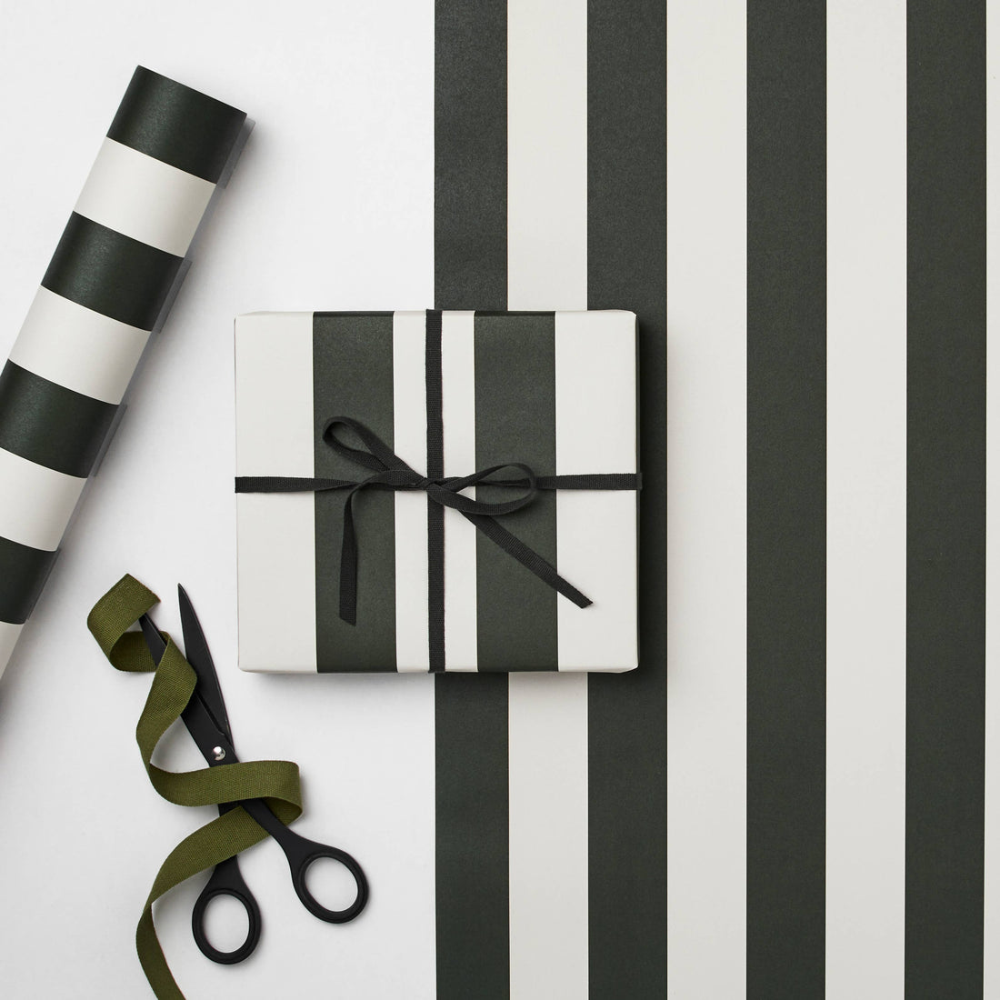 Wrapping paper stripes navy blue