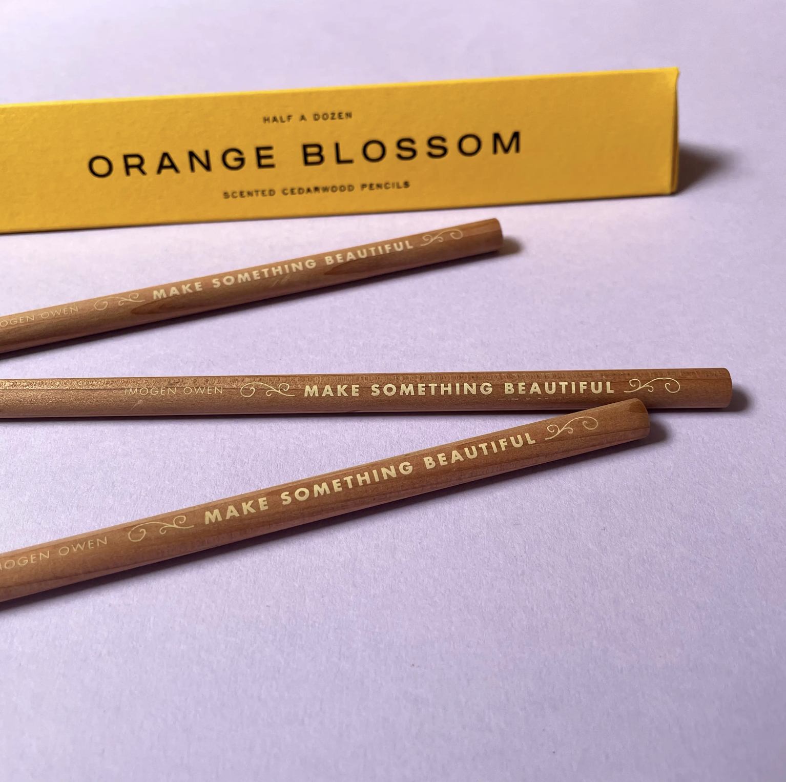 Zedernholz-Bleistift mit Duft - 6 Stk.