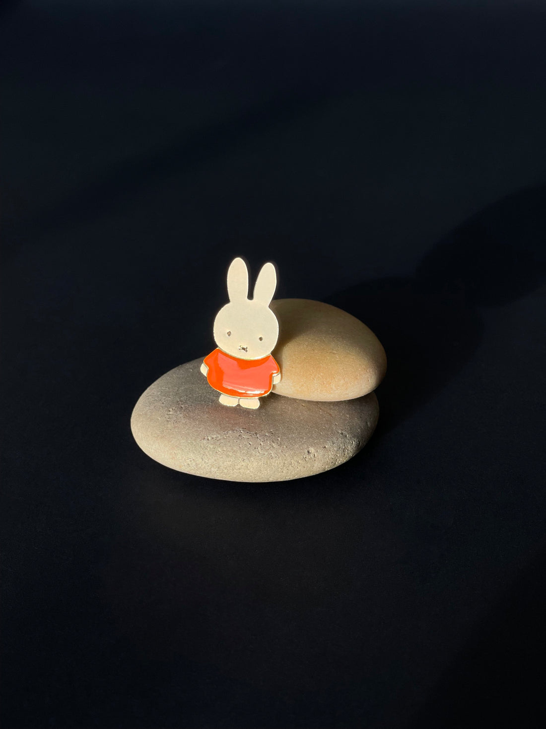 Anstecker Miffy orange